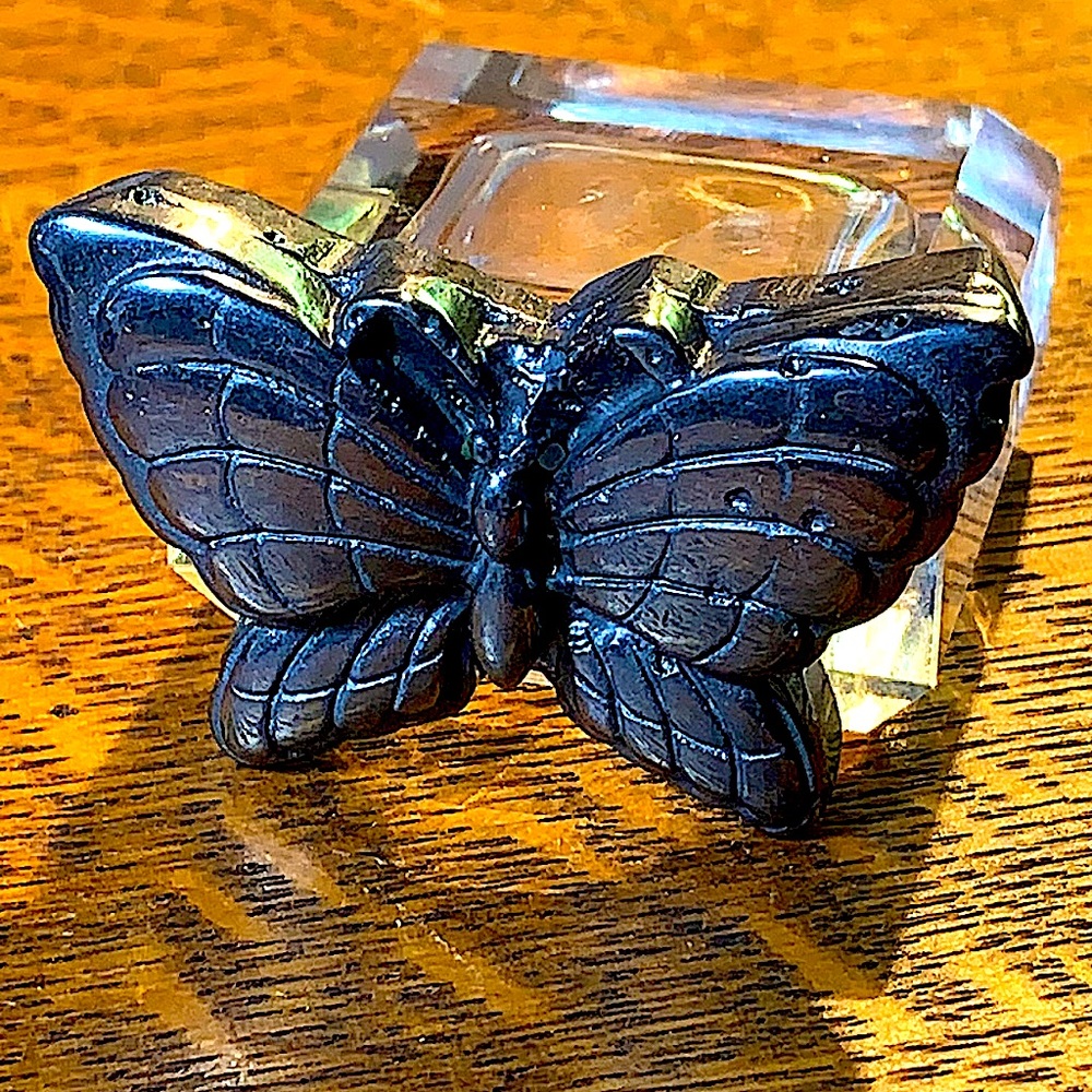 BUTTERFLY HEMATITE CARVED CRYSTAL NEW HEALING STONE